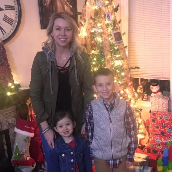 Meet your Posher, Ashley - Picture 1 of 1